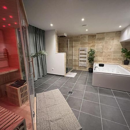 Appart Spa Privatif Laon Lägenhet Exteriör bild
